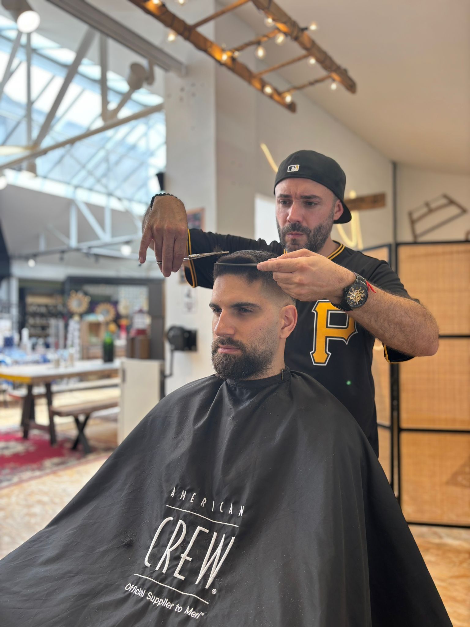 Philippe au salon Les Barbiers Parisiens